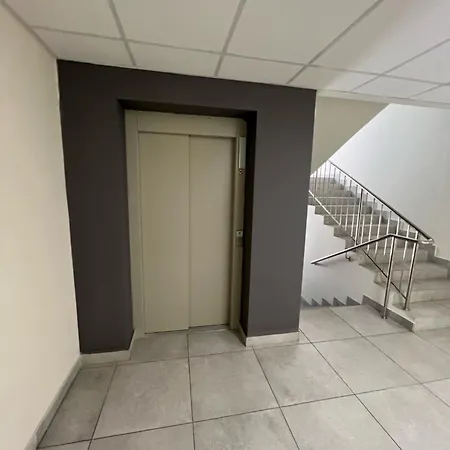 House в новобудові по вул зелена 204 Apartment Lemberg