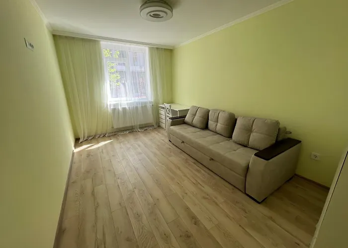 House в новобудові по вул зелена 204 * Leópolis