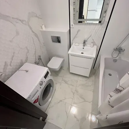 House в новобудові по вул зелена 204 Apartament *